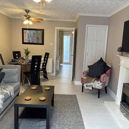 Cosy Corner - 2 Beds, Free Parking, Next To Southampton General Hospital Villa Kültér fotó