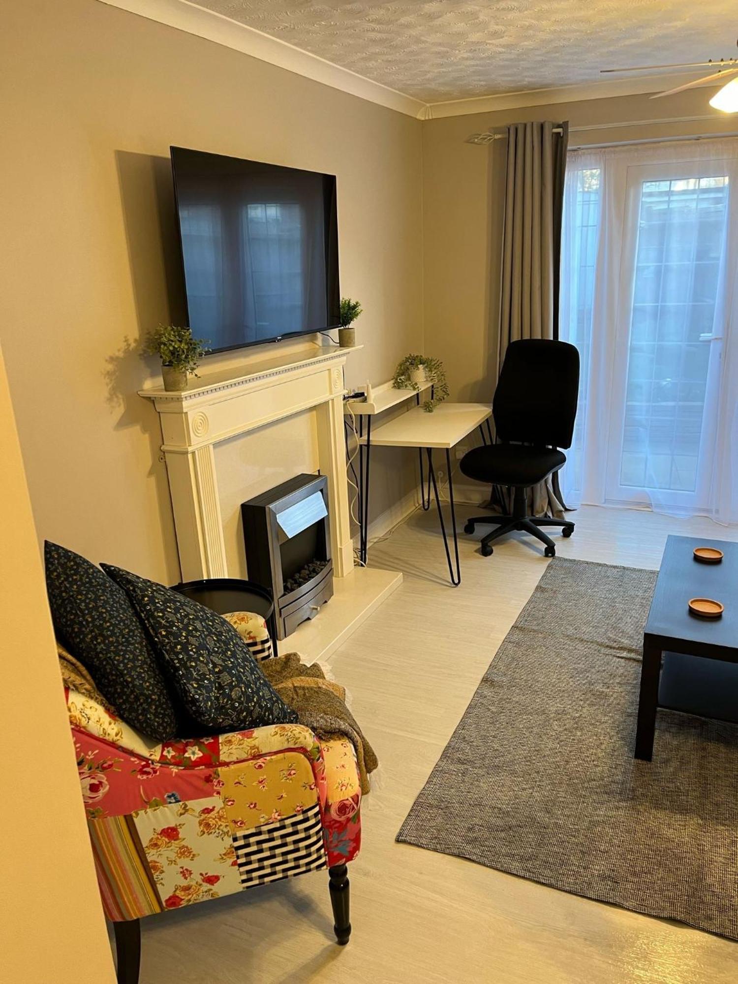Cosy Corner - 2 Beds, Free Parking, Next To Southampton General Hospital Villa Kültér fotó
